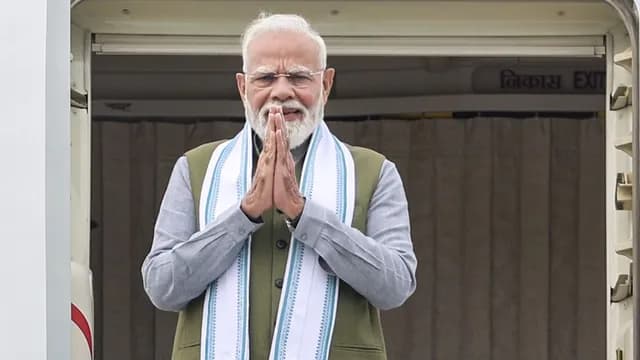 पीएम मोदी फ्रांस और स्लोवाकिया दौरे के लिए रवाना, एजेंडे में जी7 समिट; मैक्रों से भी होगी बातचीत