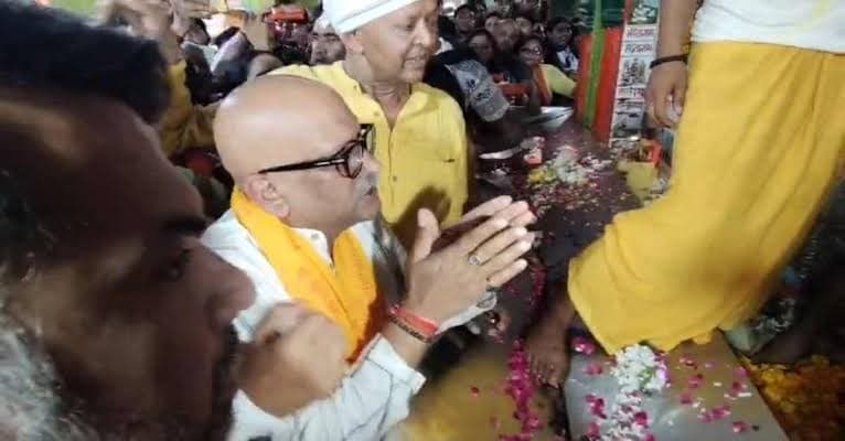 'हनुमान जी अपना गदा उठाएं और चंदा चोरों का फैसला करें', अयोध्या में अजय राय का भाजपा पर वार