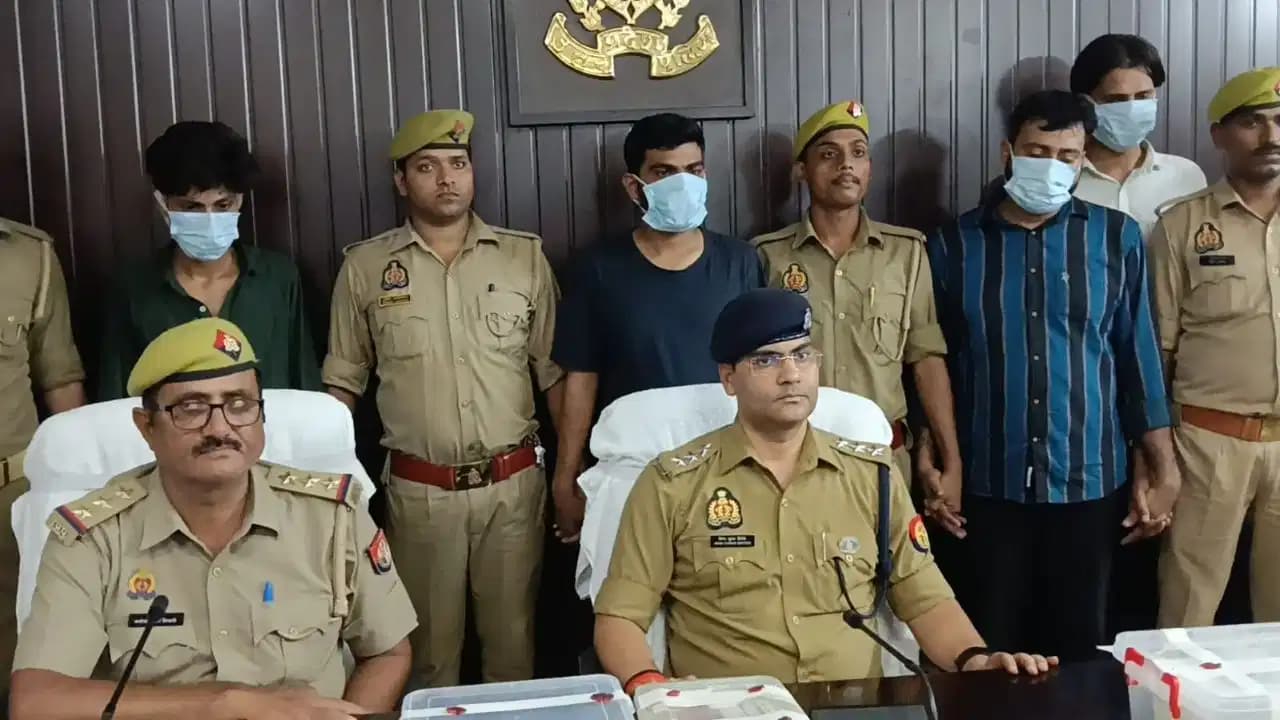 वाराणसी में 116 करोड़ की साइबर ठगी का खुलासा, मुख्य आरोपी समेत 4 गिरफ्तार