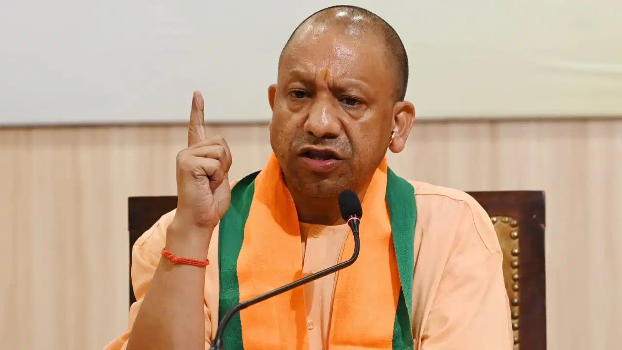 ‘तारीख पर तारीख’ बंद करें… लापरवाही बर्दाश्त नहीं, CM योगी का अफसरों को अल्टीमेटम